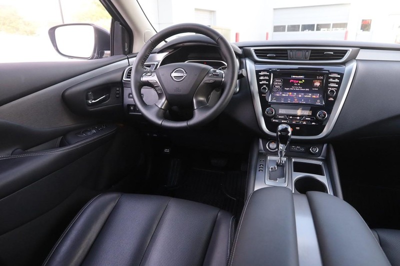Nissan Murano Vehicle Image 24