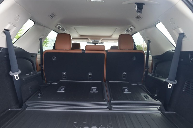 Nissan Pathfinder Vehicle Image 08