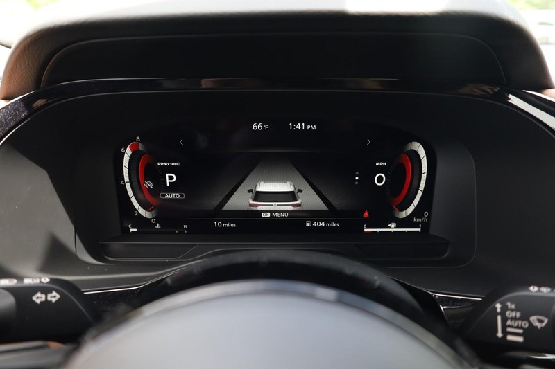 Nissan Pathfinder Vehicle Image 10