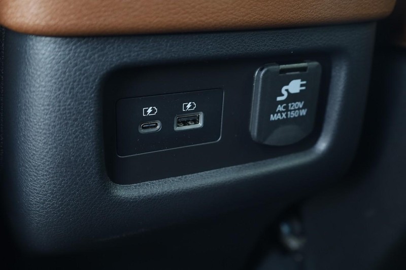 Nissan Pathfinder Vehicle Image 24