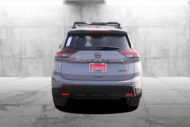 Nissan Rogue Vehicle Image 06