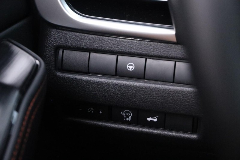 Nissan Rogue Vehicle Image 22