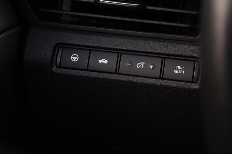 Nissan Altima Vehicle Image 20