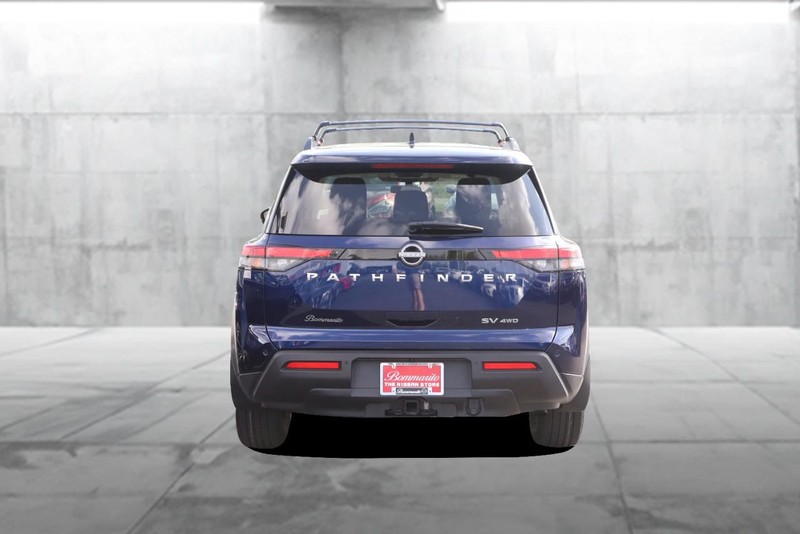 Nissan Pathfinder Vehicle Image 06