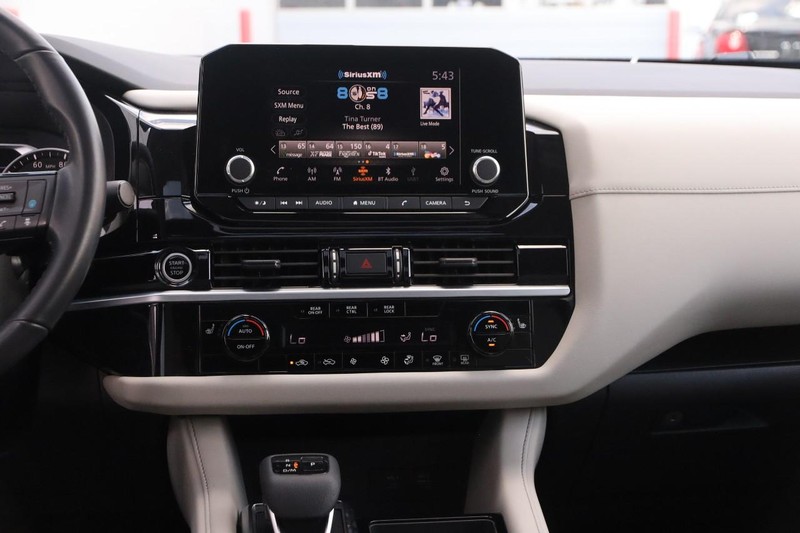 Nissan Pathfinder Vehicle Image 27