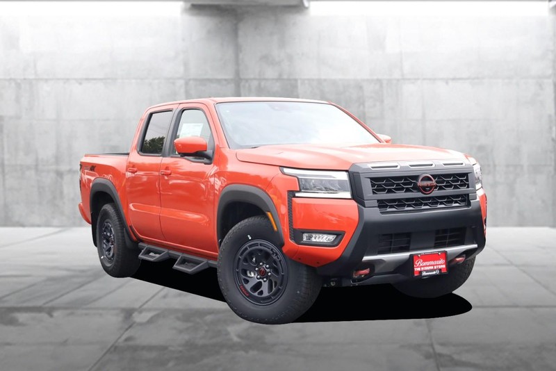 Nissan Frontier Vehicle Image 02