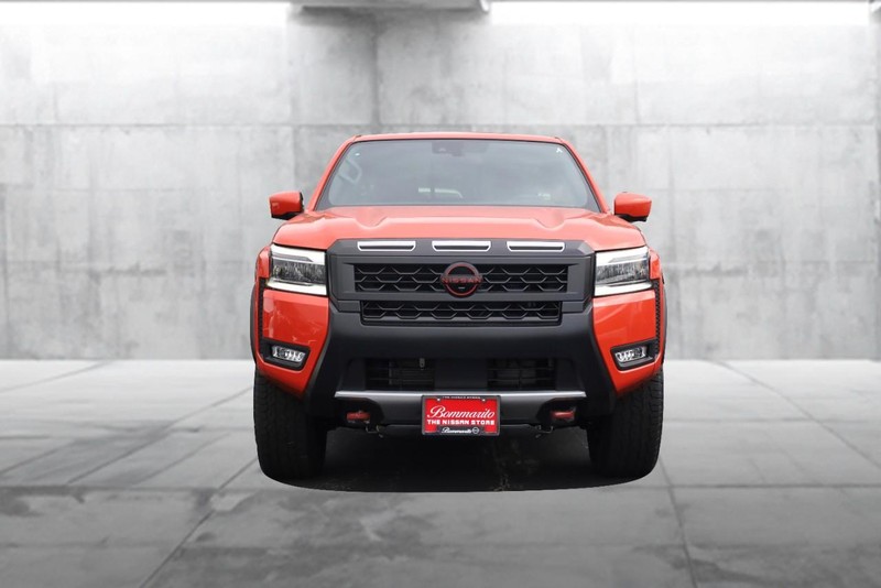 Nissan Frontier Vehicle Image 04