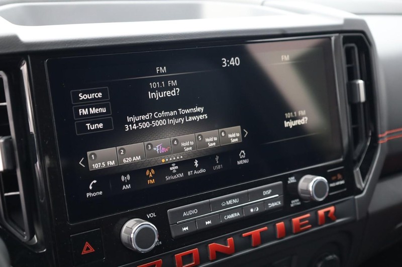 Nissan Frontier Vehicle Image 18