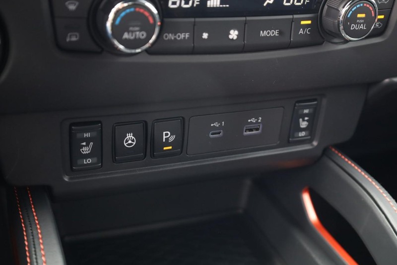 Nissan Frontier Vehicle Image 21