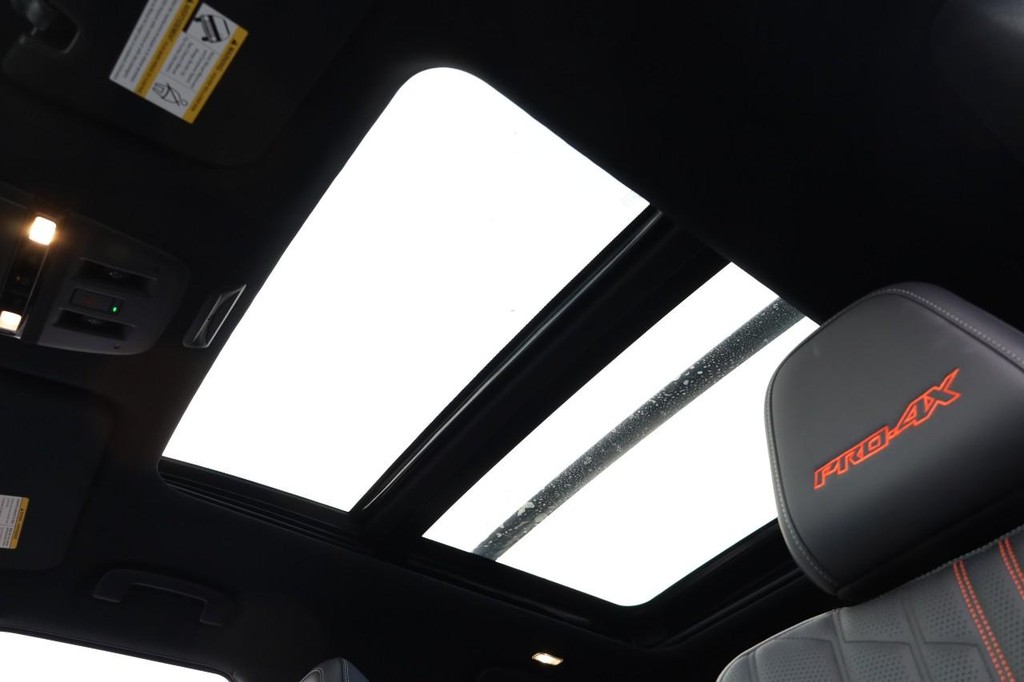 Nissan Armada Vehicle Image 10