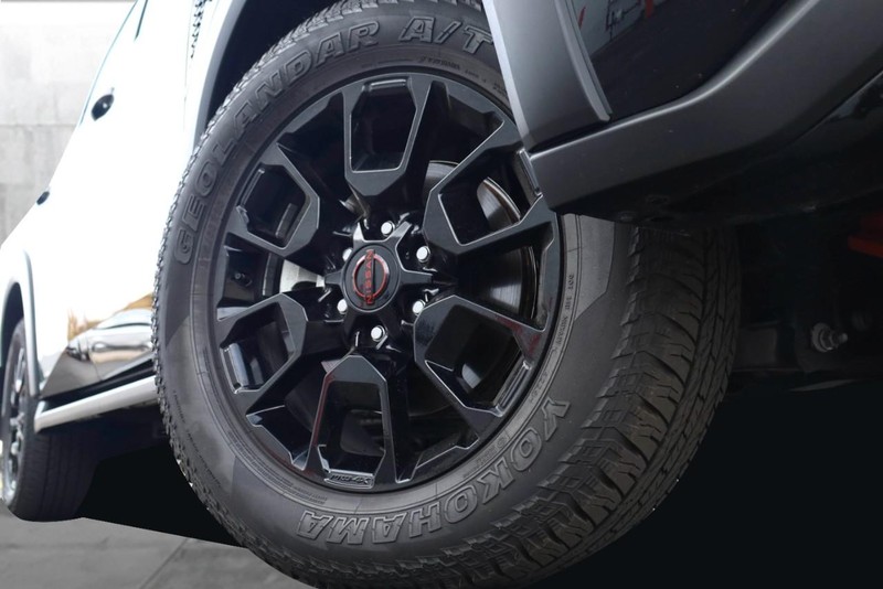 Nissan Armada Vehicle Image 03