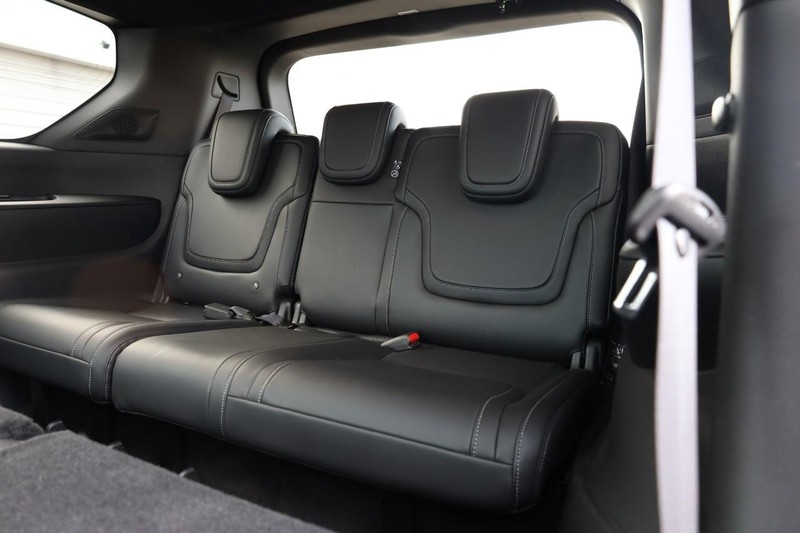 Nissan Armada Vehicle Image 30