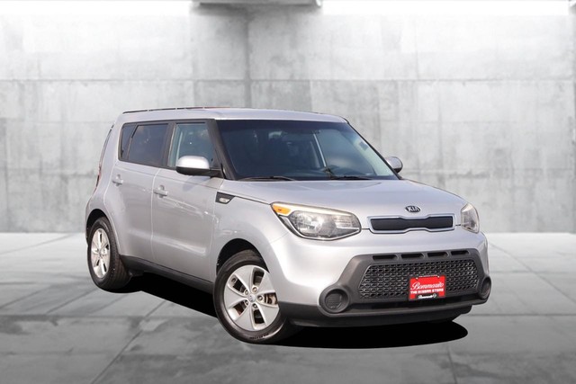 Used 2014 Kia Soul Base with VIN KNDJN2A26E7717325 for sale in Hazelwood, MO