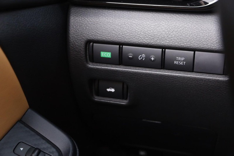 Nissan Sentra Vehicle Image 20