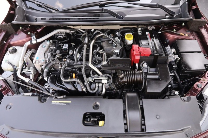 Nissan Sentra Vehicle Image 27