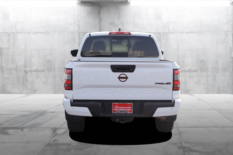 Nissan Frontier Vehicle Image 06