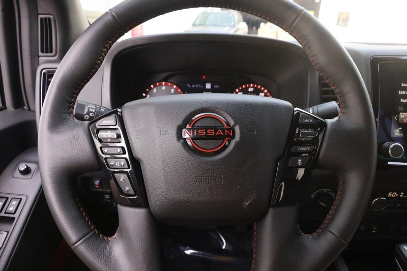 Nissan Frontier Vehicle Image 10