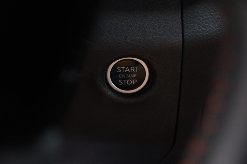Nissan Frontier Vehicle Image 14