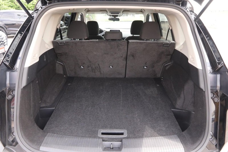 Nissan Rogue Vehicle Image 07