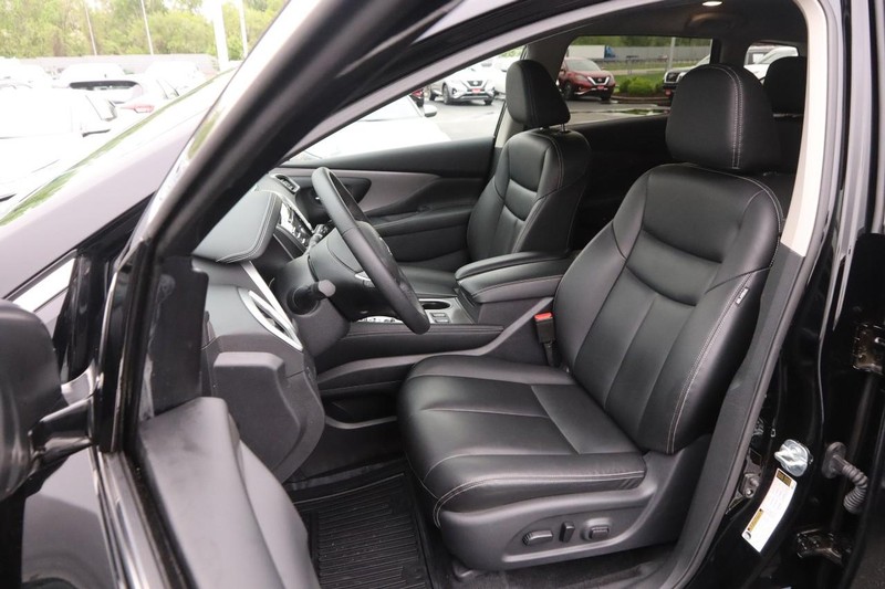 Nissan Murano Vehicle Image 08