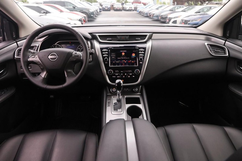 Nissan Murano Vehicle Image 20