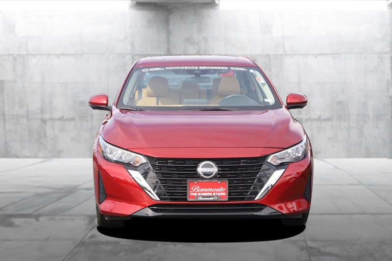 Nissan Sentra Vehicle Image 04
