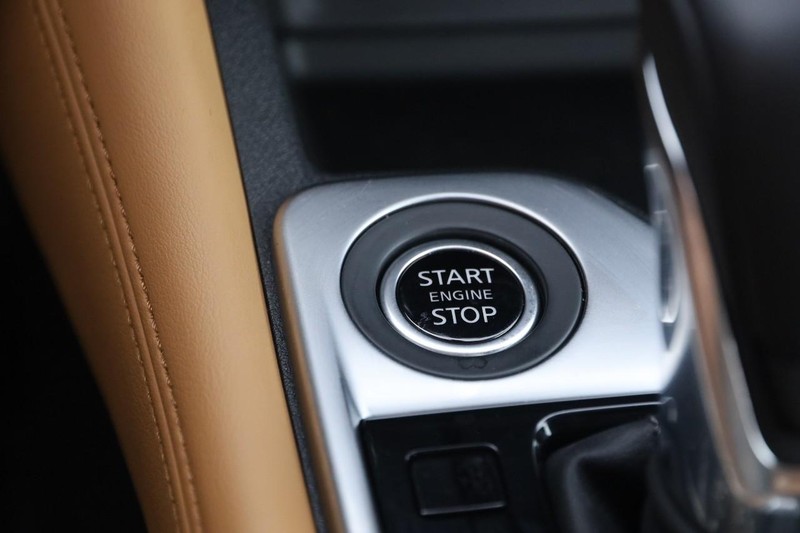 Nissan Sentra Vehicle Image 15