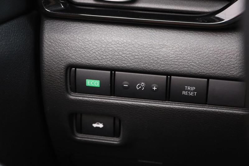 Nissan Sentra Vehicle Image 20