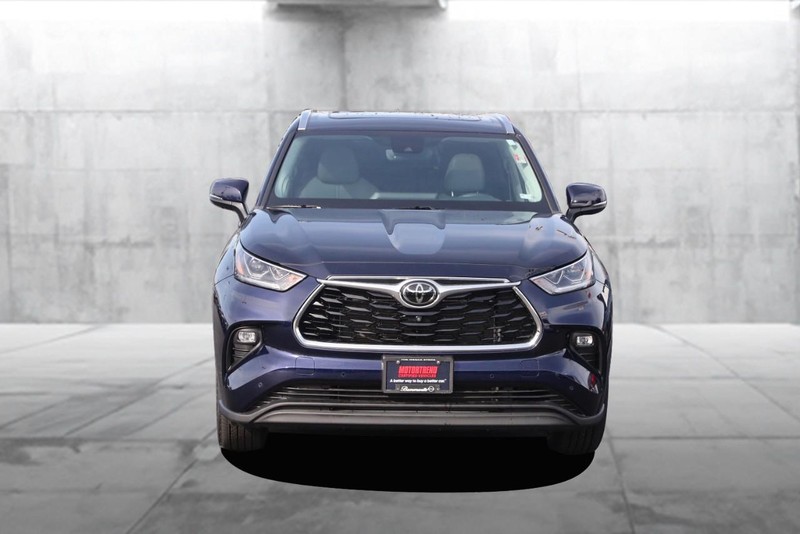 Toyota Highlander Vehicle Image 04