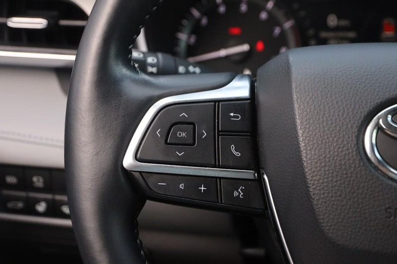 Toyota Highlander Vehicle Image 14