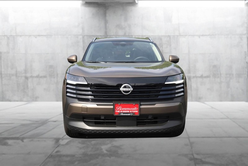 Nissan Kicks Vehicle Image 04