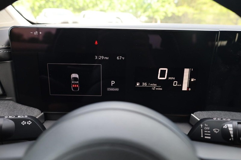 Nissan Kicks Vehicle Image 10