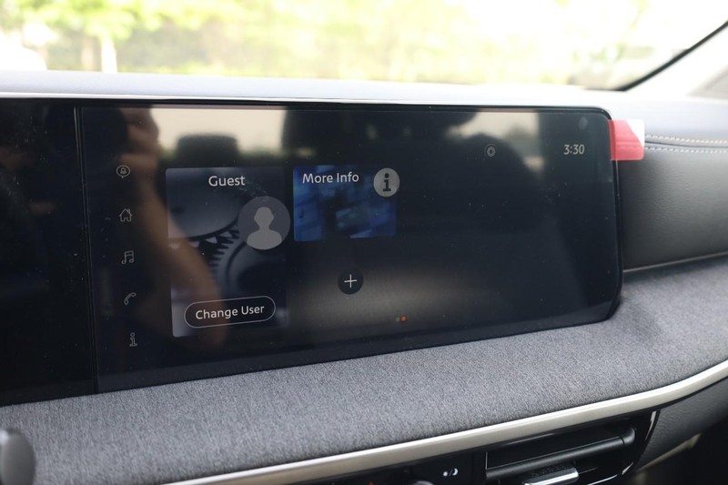 Nissan Kicks Vehicle Image 12