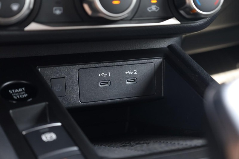 Nissan Kicks Vehicle Image 16