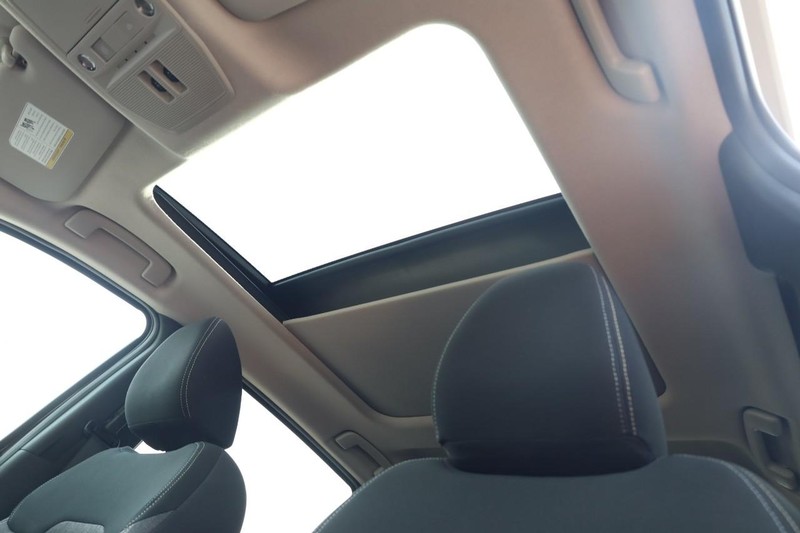 Nissan Kicks Vehicle Image 21