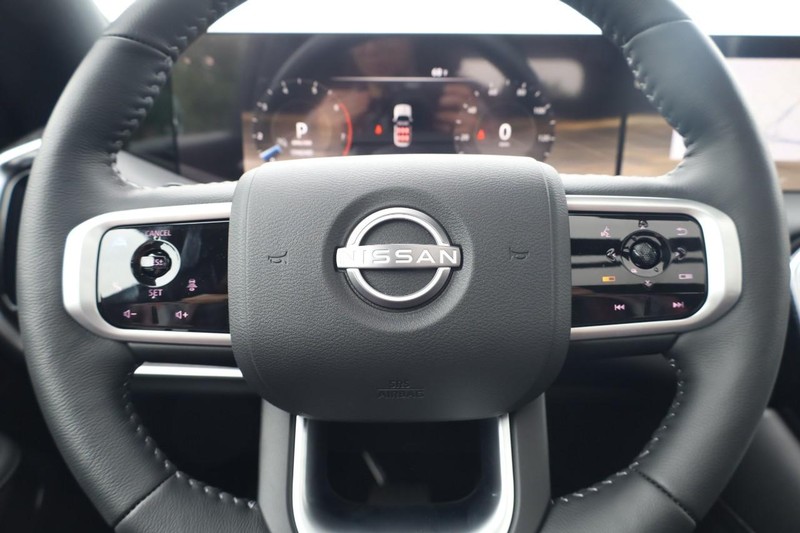 Nissan Armada Vehicle Image 09