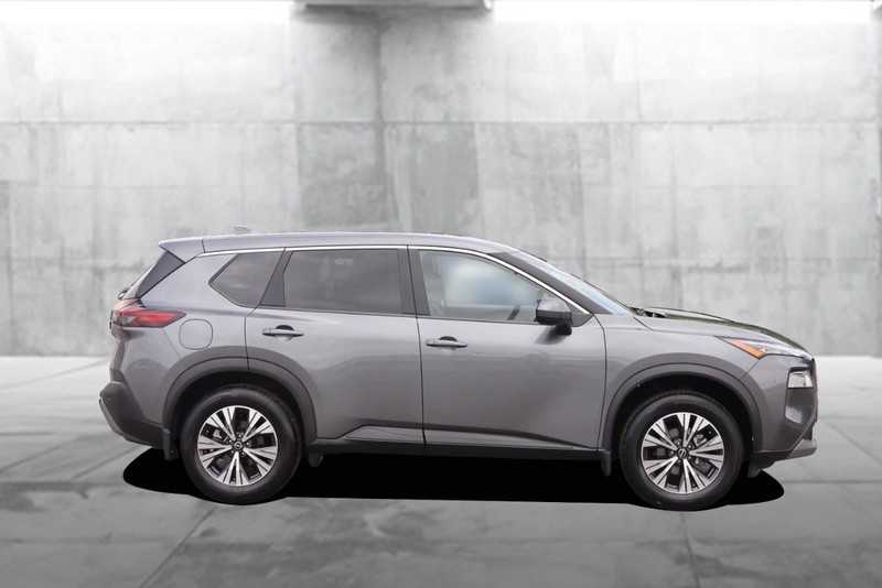 Nissan Rogue Vehicle Image 05