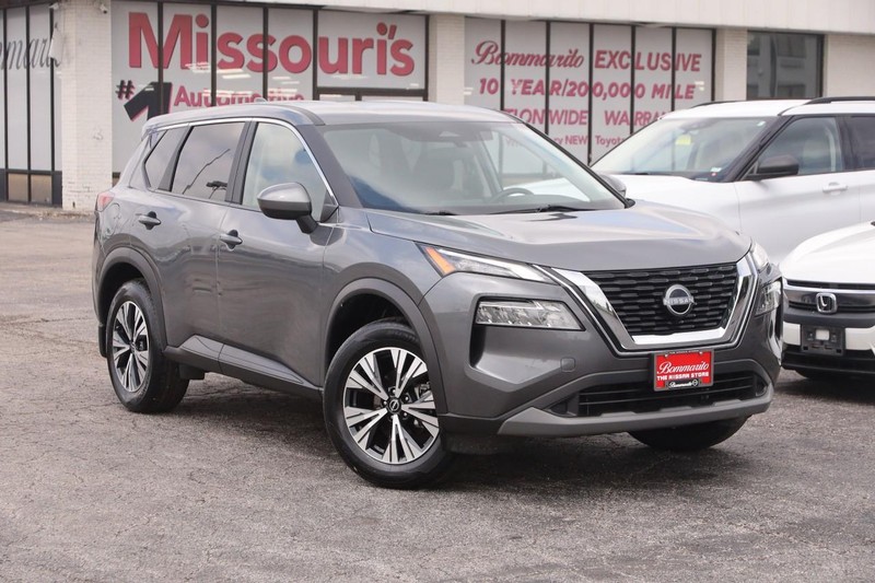 Nissan Rogue Vehicle Image 24