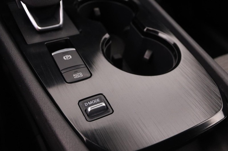 Nissan Rogue Vehicle Image 41