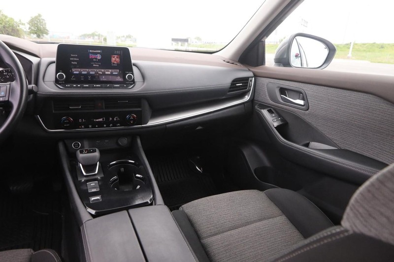 Nissan Rogue Vehicle Image 47