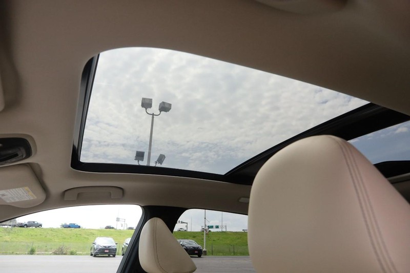INFINITI QX50 Vehicle Image 09