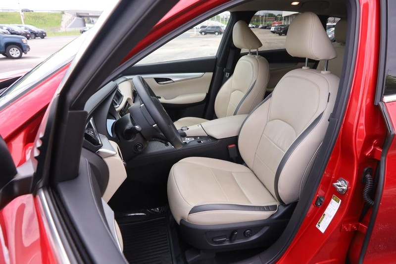 INFINITI QX50 Vehicle Image 10