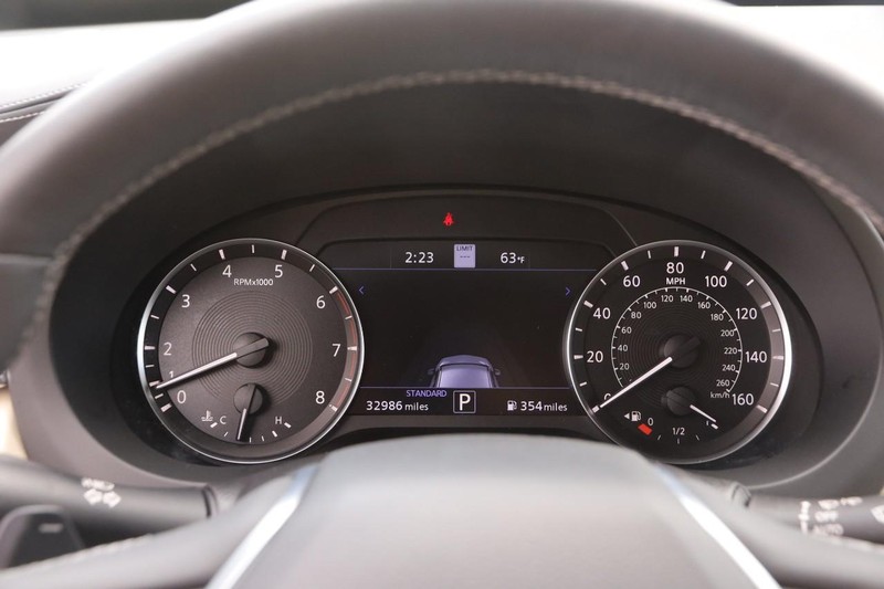 INFINITI QX50 Vehicle Image 15