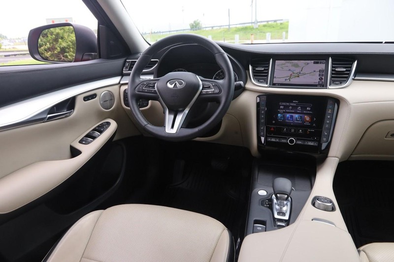 INFINITI QX50 Vehicle Image 23