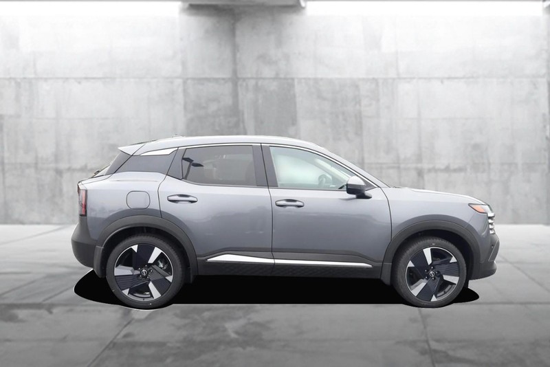 Nissan Kicks Vehicle Image 05