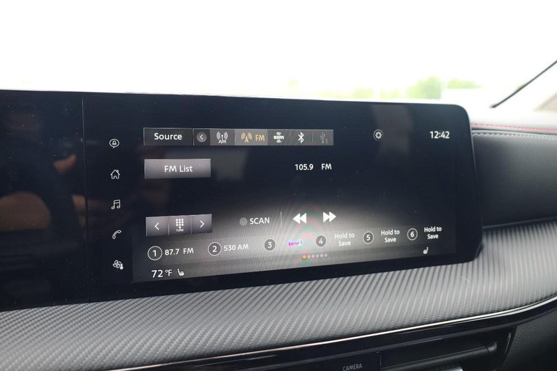 Nissan Kicks Vehicle Image 11
