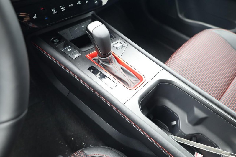 Nissan Kicks Vehicle Image 17
