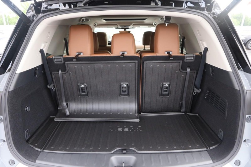 Nissan Pathfinder Vehicle Image 08