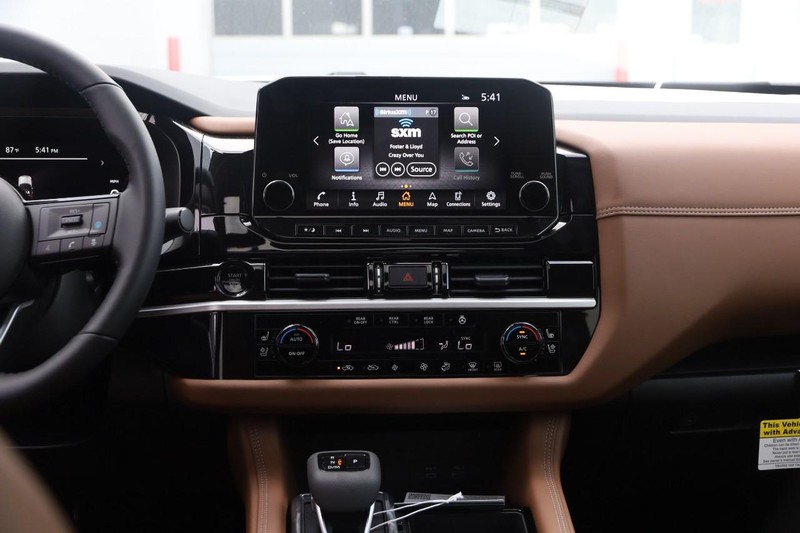 Nissan Pathfinder Vehicle Image 27