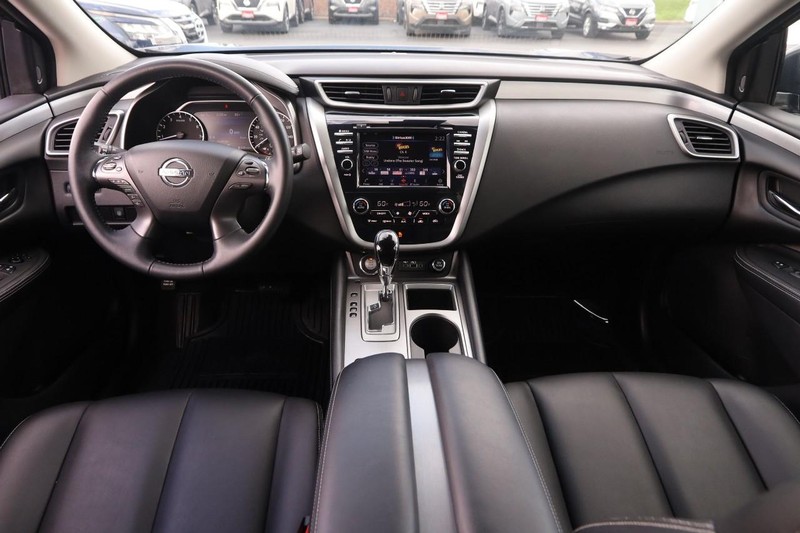 Nissan Murano Vehicle Image 21